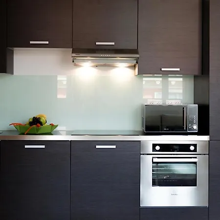 Sunlight Properties - Jasmin - Central 1 Bed, Just Off Place Massena
